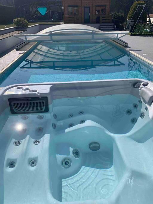 Corcieux Chalet 2 Personnes Avec Jacuzzi Et Piscine Saisonniere Partagee מראה חיצוני תמונה
