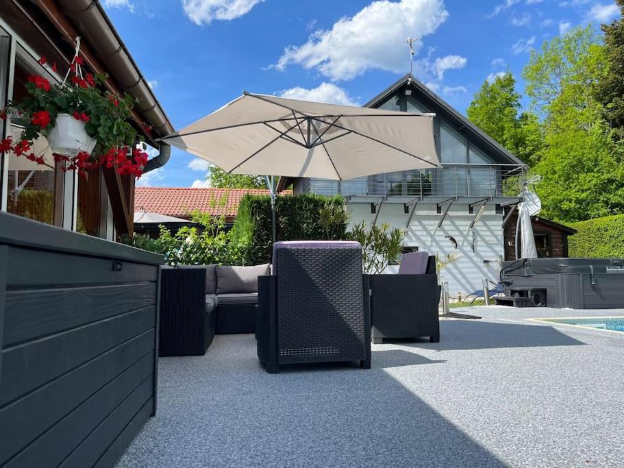 Corcieux Chalet 2 Personnes Avec Jacuzzi Et Piscine Saisonniere Partagee מראה חיצוני תמונה