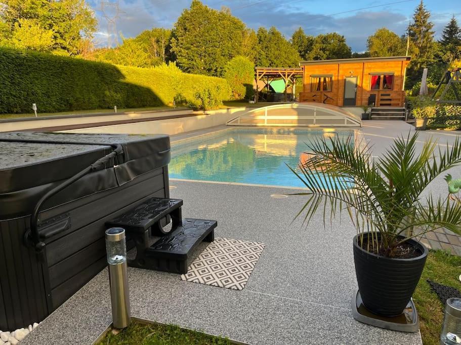 Corcieux Chalet 2 Personnes Avec Jacuzzi Et Piscine Saisonniere Partagee מראה חיצוני תמונה