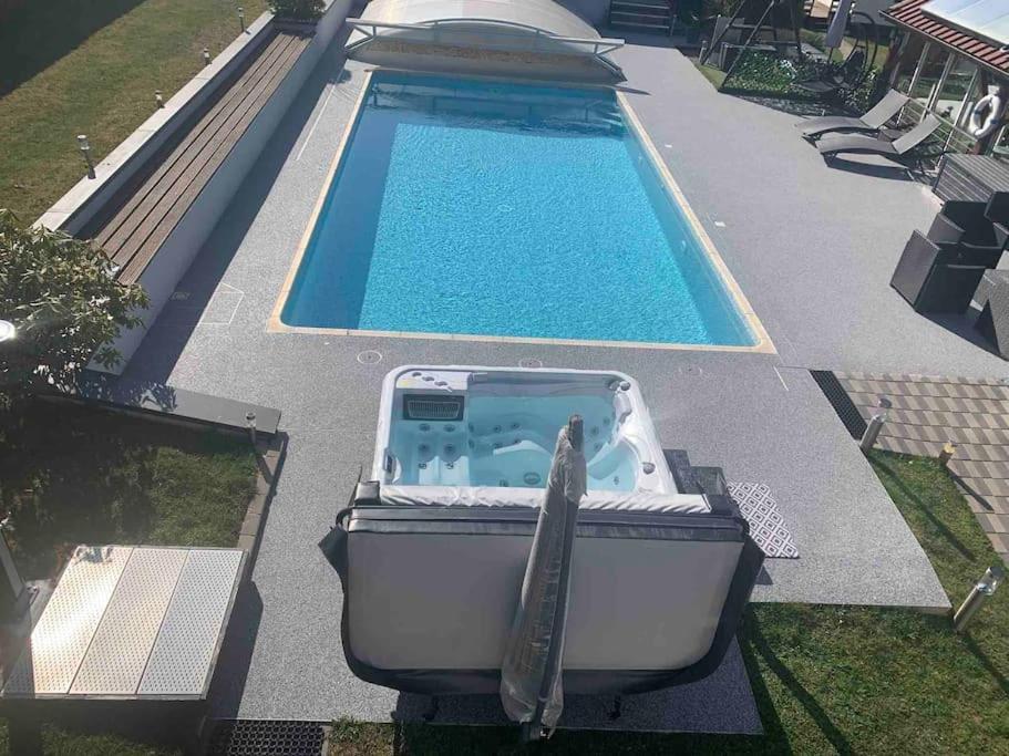 Corcieux Chalet 2 Personnes Avec Jacuzzi Et Piscine Saisonniere Partagee מראה חיצוני תמונה